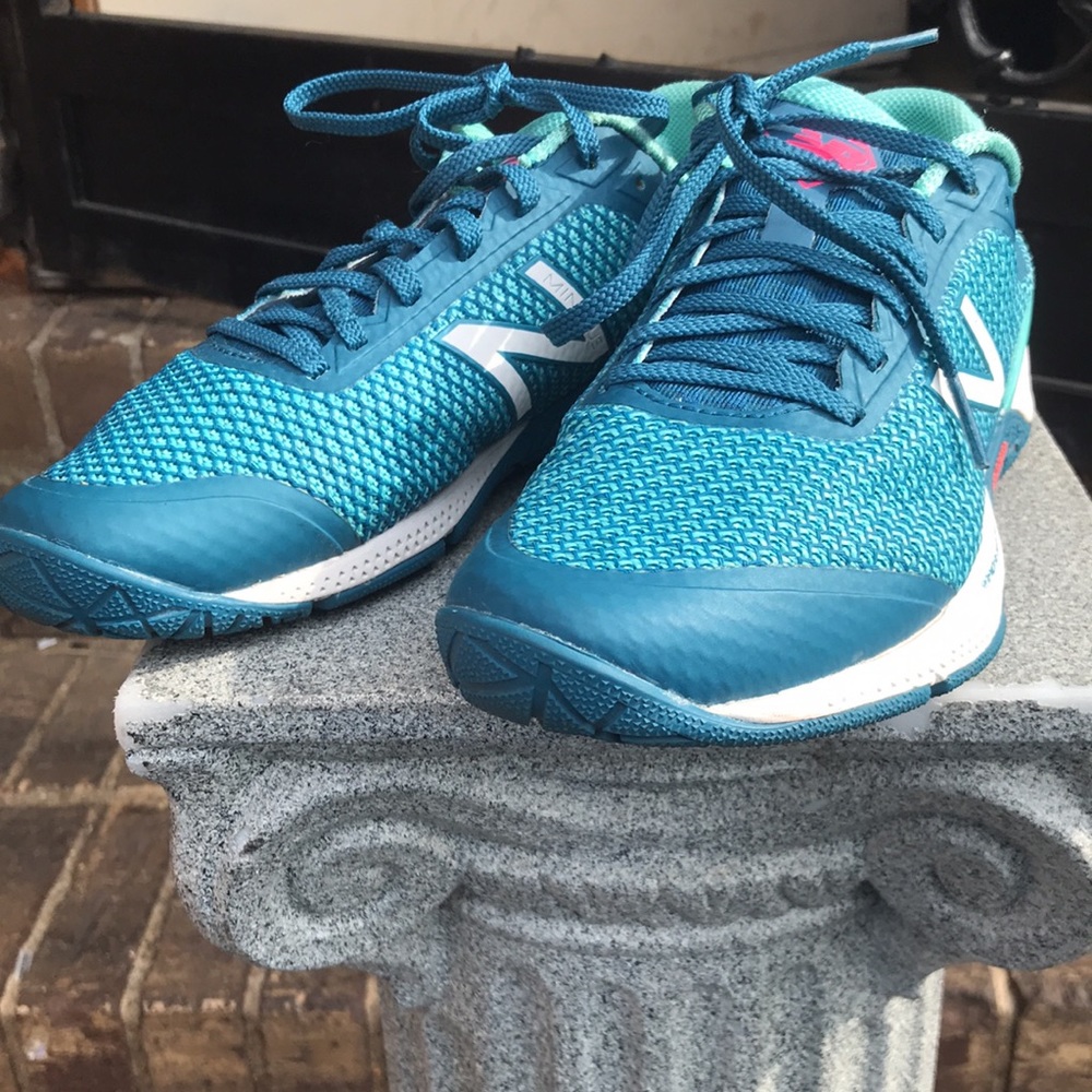 🚨B2G1 NEW BALANCE Light Blue White Sneakers